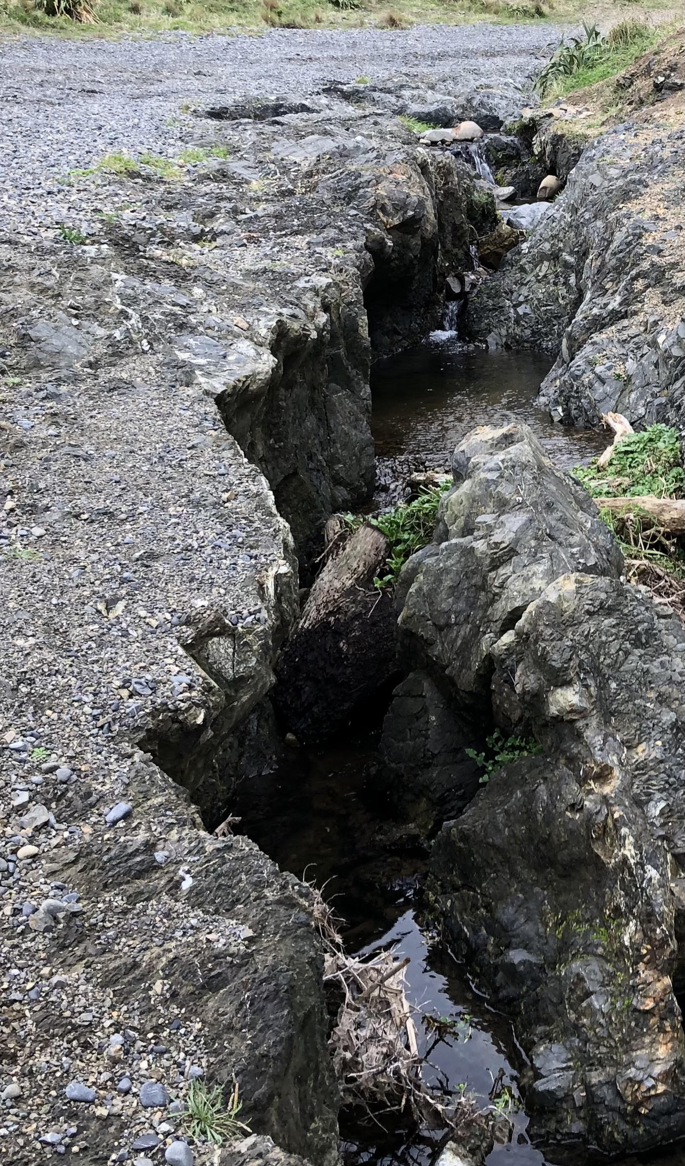 Spooky creek, a deep crack in the ground